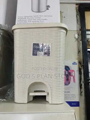 Plastic Office Dust Bins