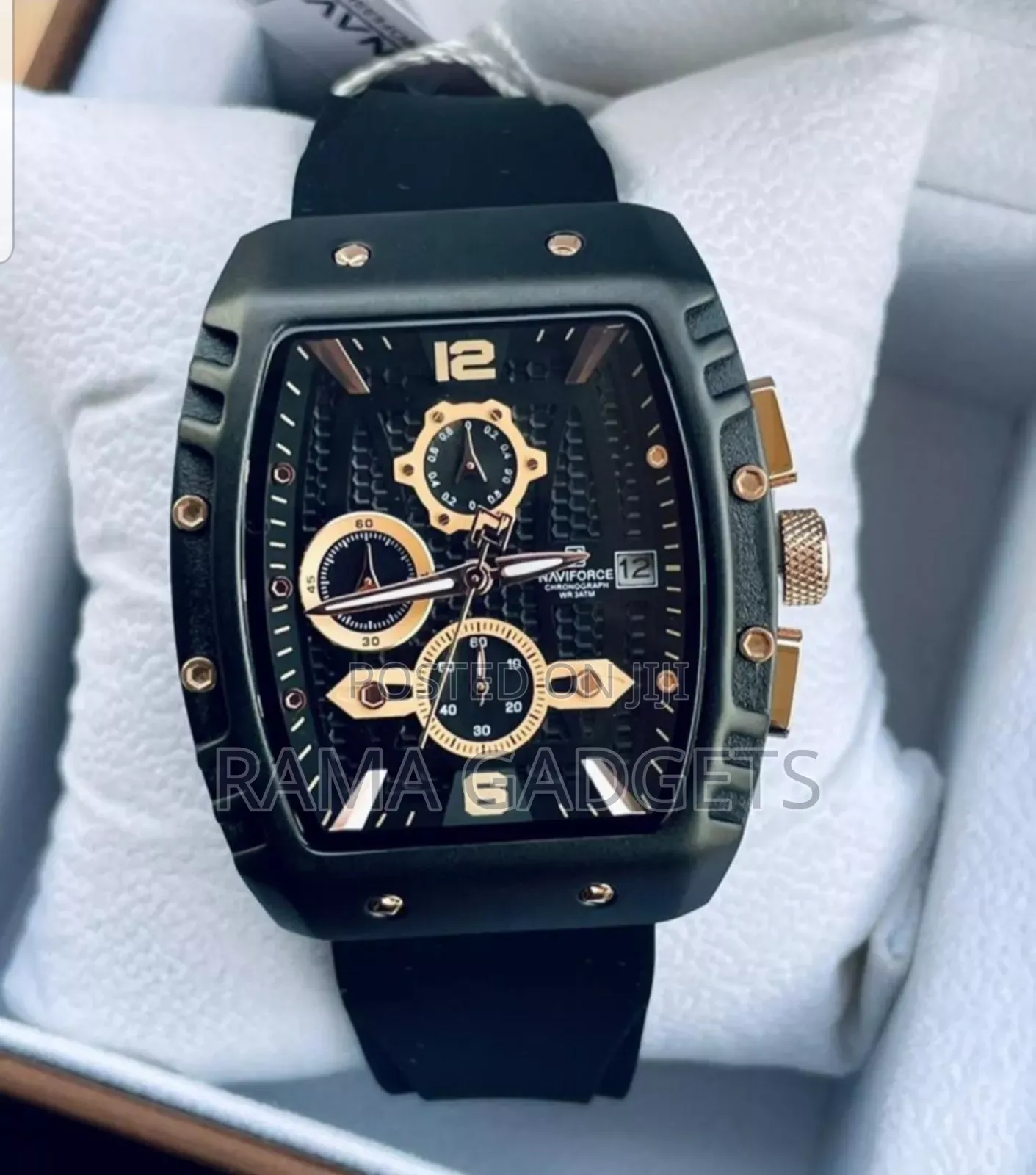 Naviforce 8025 
Watch
