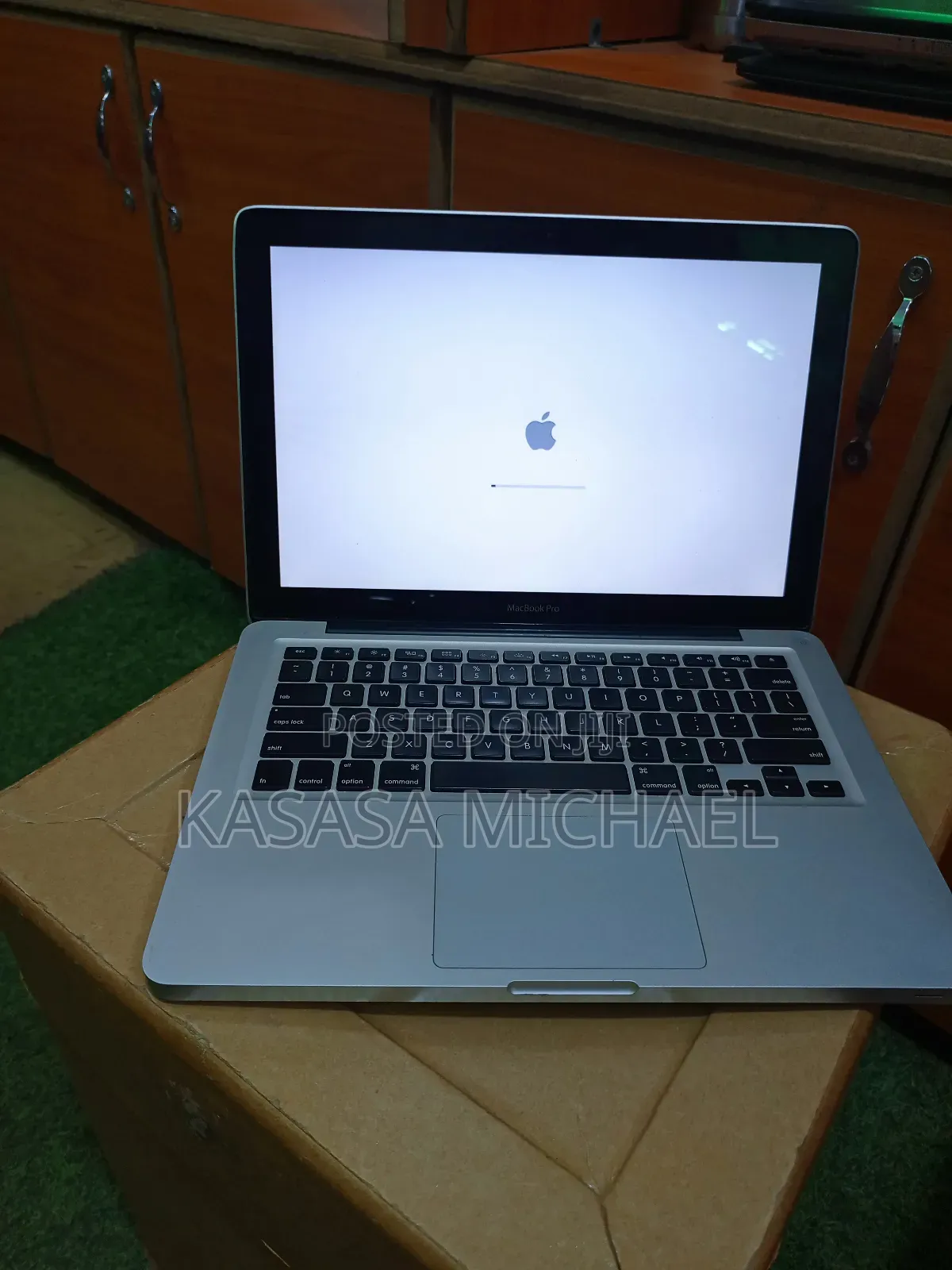 Laptop Apple MacBook 2012 8GB Intel Core I5 HDD 500GB