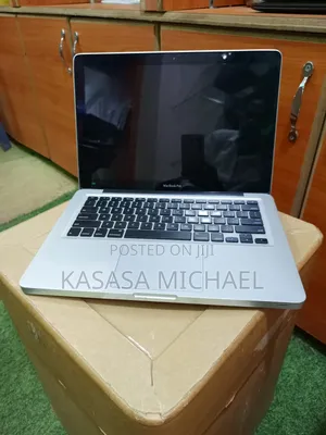 Laptop Apple MacBook 2012 8GB Intel Core I5 HDD 500GB