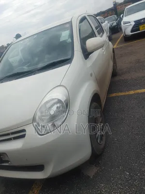 Toyota Passo 2011 Beige