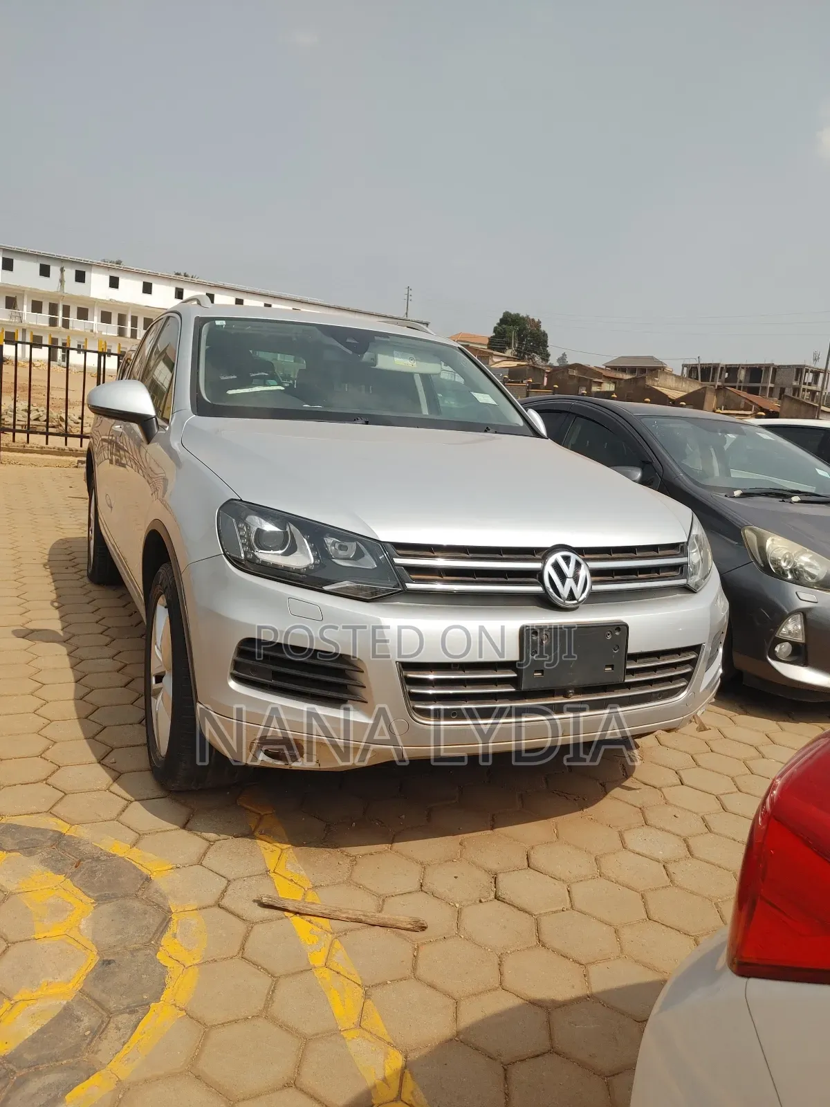 Volkswagen Touareg 2012 Silver