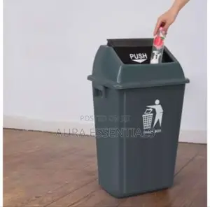 Small Quadrate Garbage Can ( 15l)