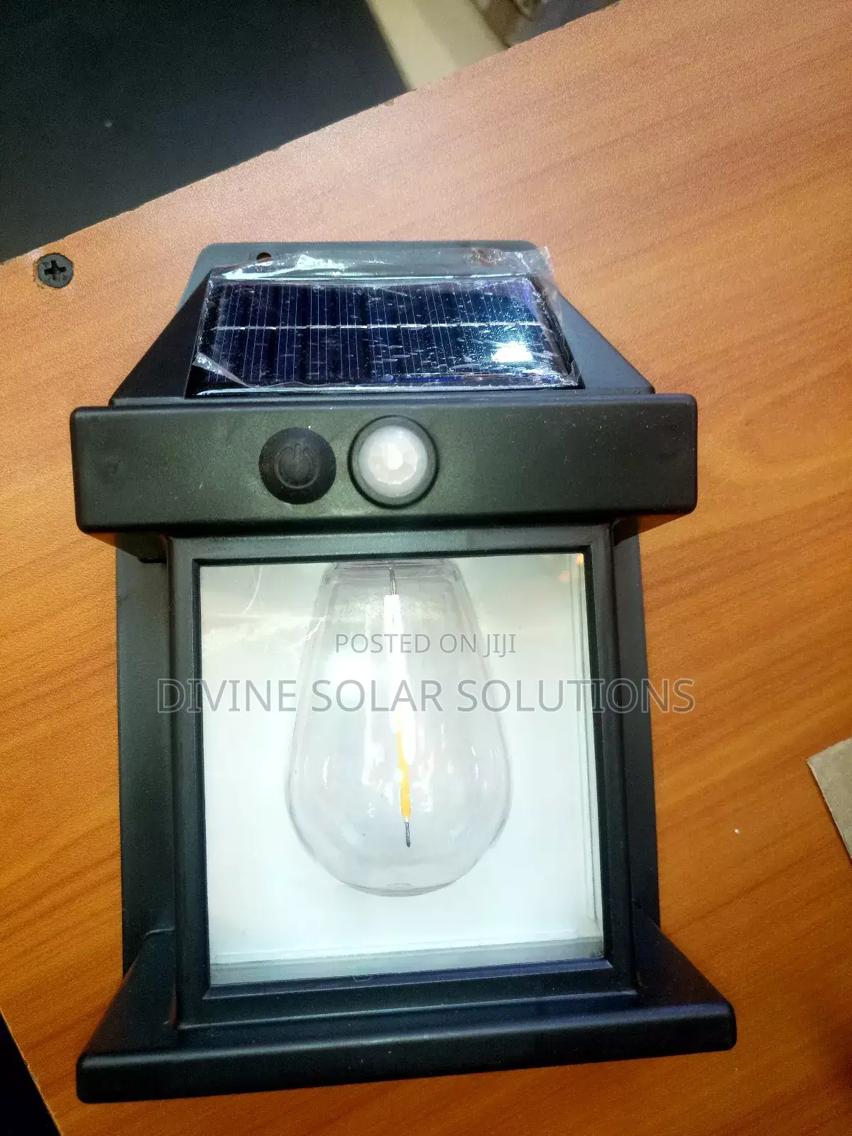Filament Solar Wall Light