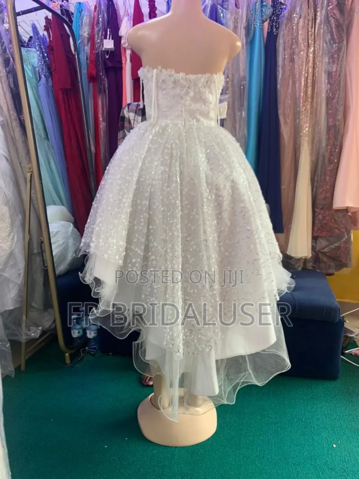 Bridesmaids Dresses for Hire White 6pcs
