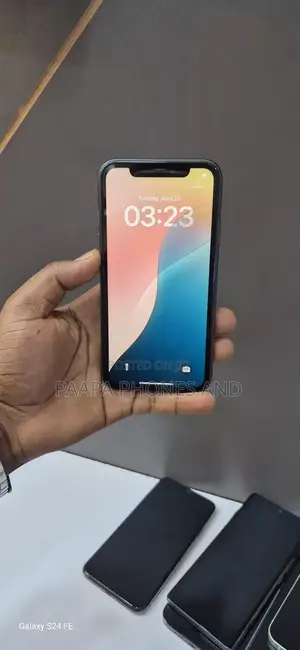 Apple iPhone 11 64 GB Black