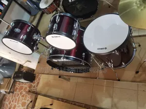 Yamaha Drum Set