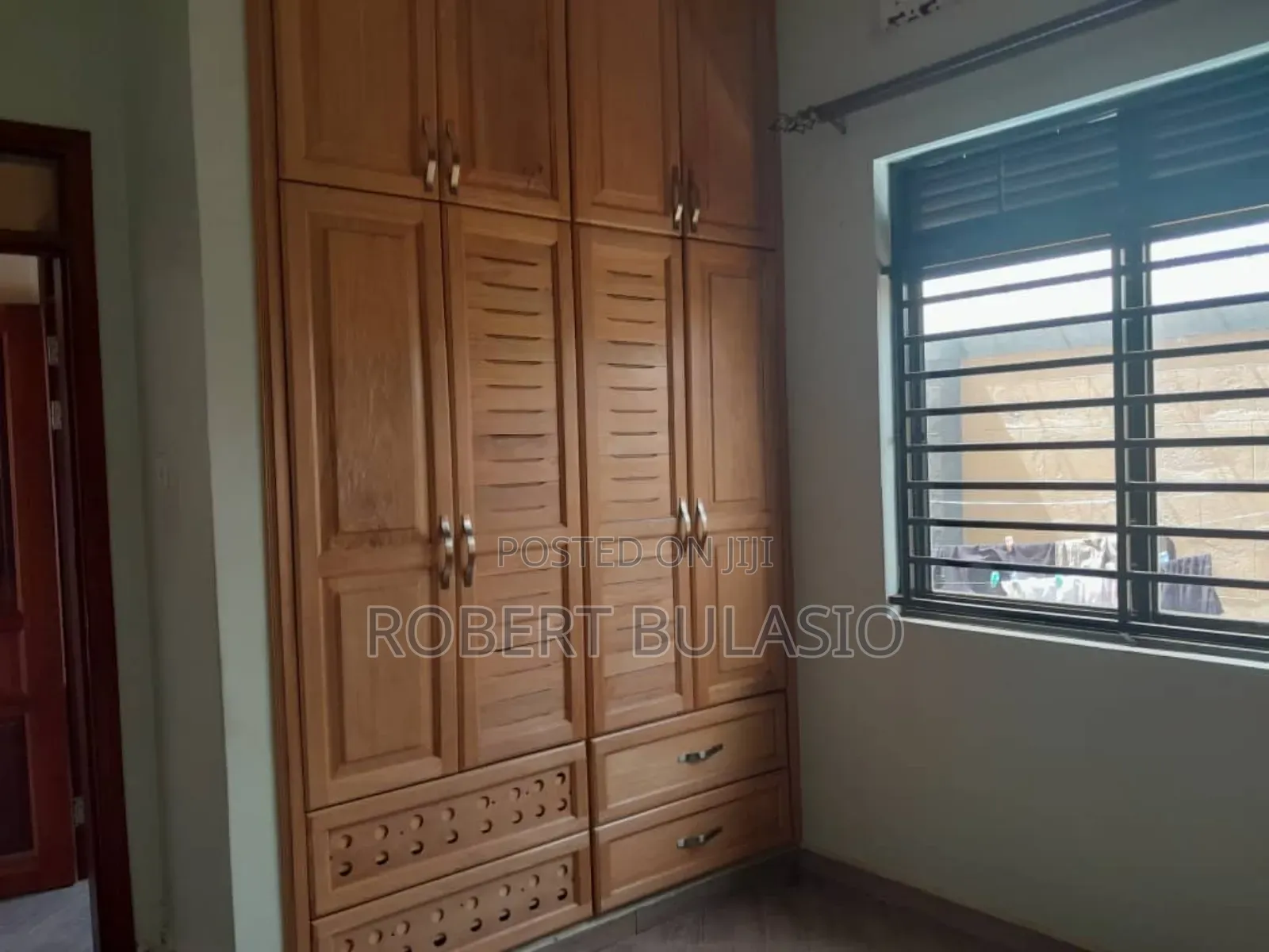 1bdrm House in Kira for rent