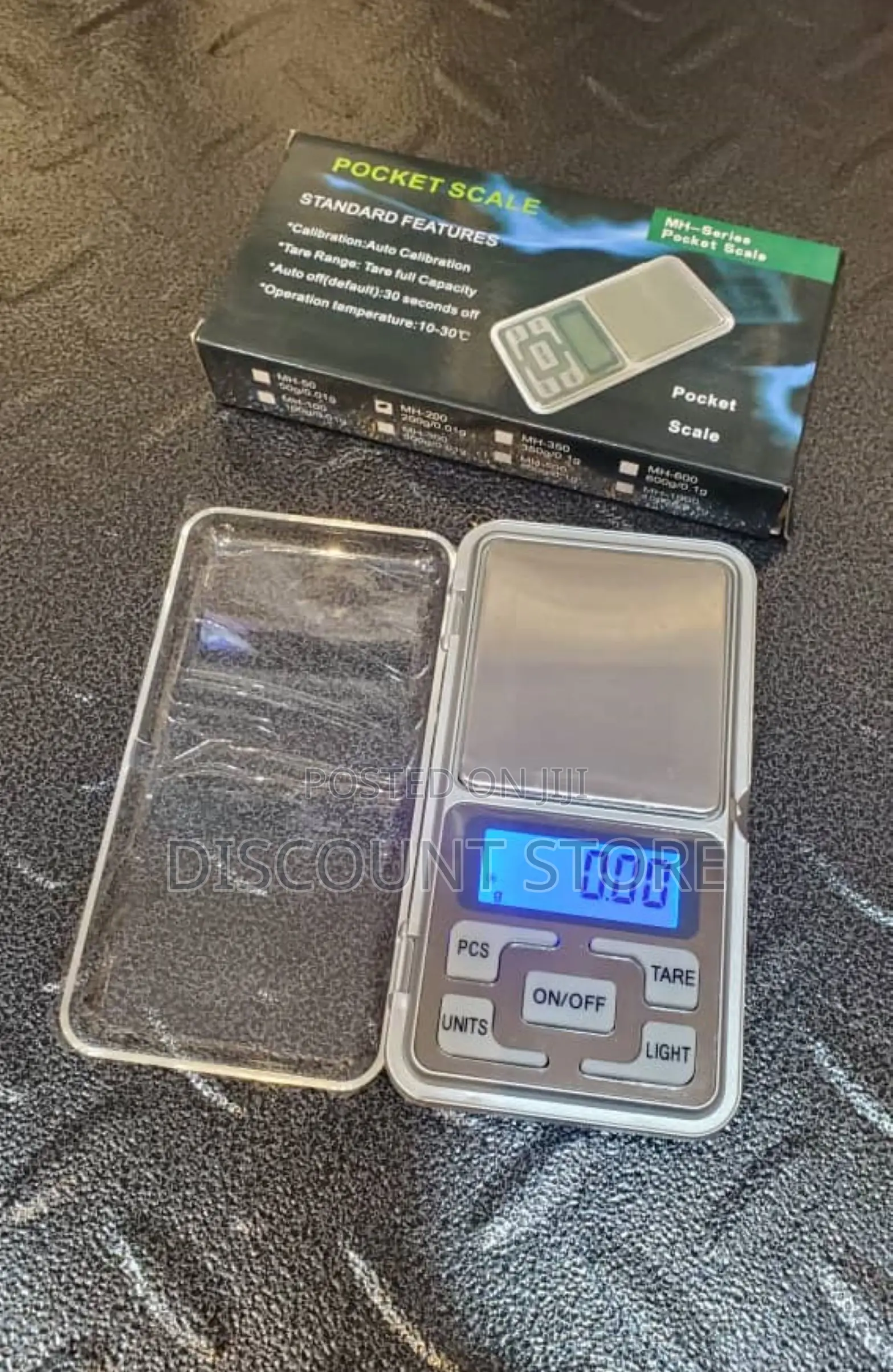 Compact Pocket Electronic Jewelry Scales.
