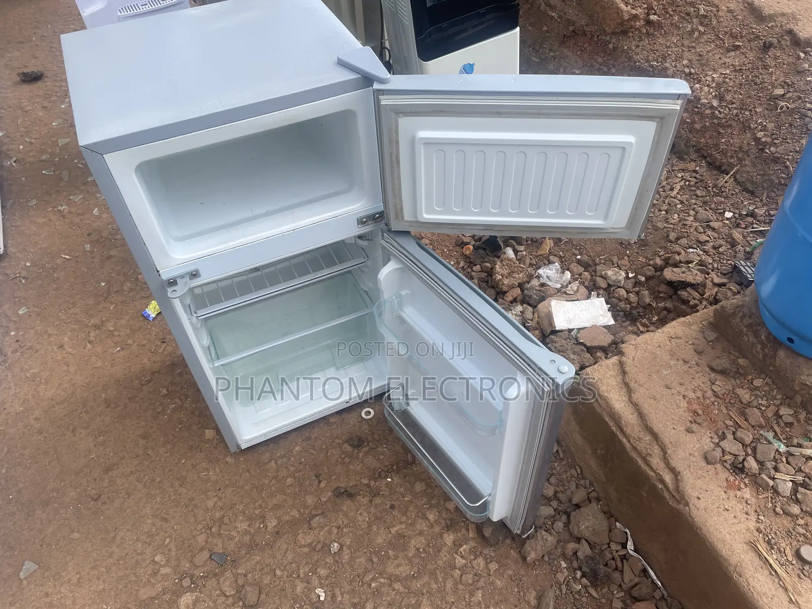 Adh Fridge in Excellent Condition