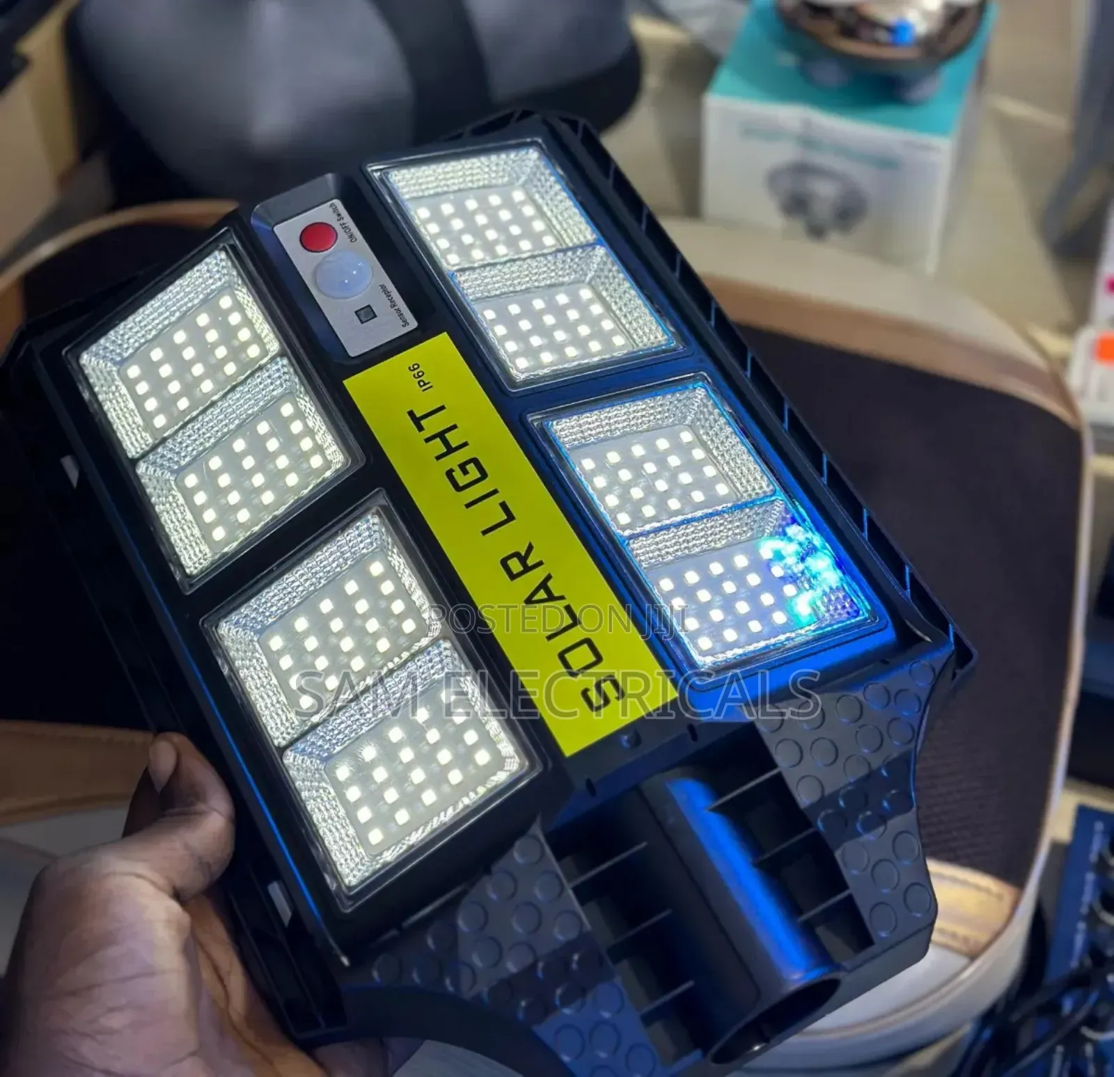 250w Solar Powered Light