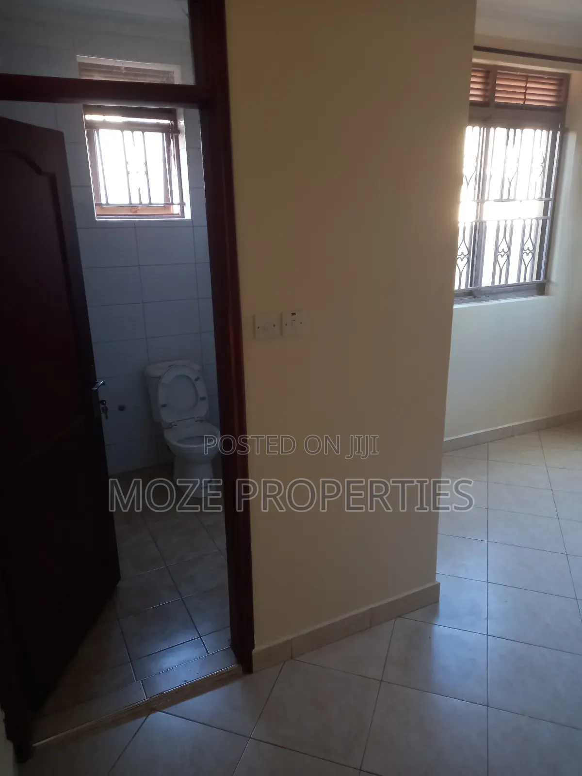 2bdrm Bungalow in Kyaliwajala Kira., Central Division for rent