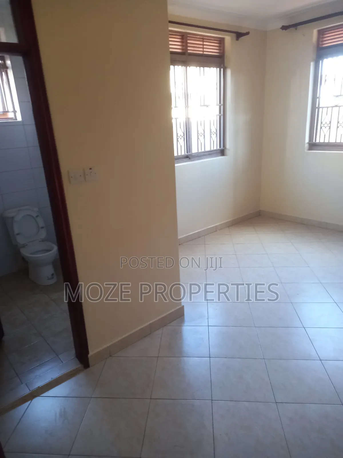 2bdrm Bungalow in Kyaliwajala Kira., Central Division for rent