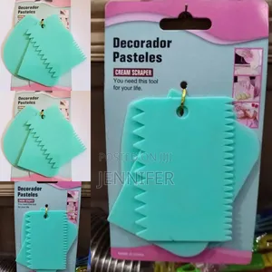 3pcs Cake Decorating Plastic Scrapers