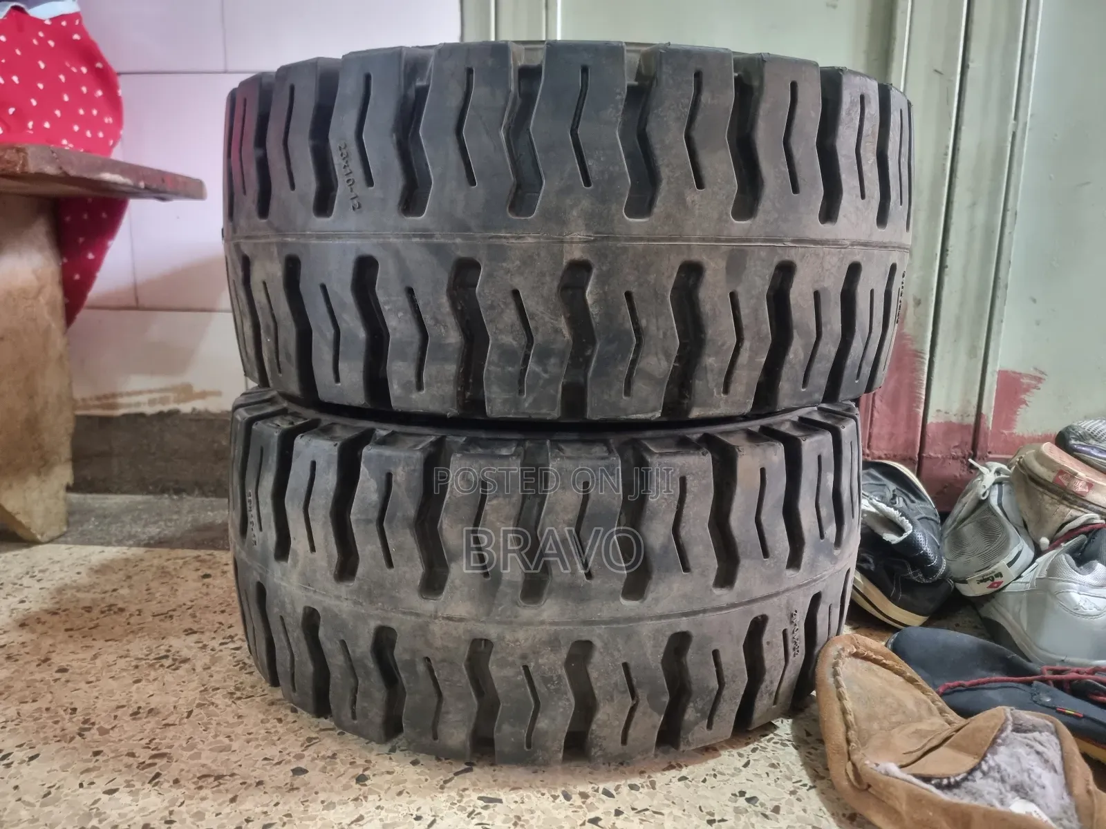 23x10-12 Solid Tyres for Forklift.