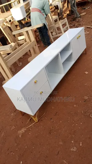 Tv Stand / Tv Unit