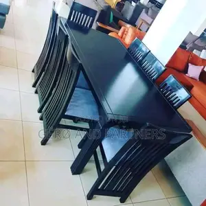 Gero' Table Seater Dining