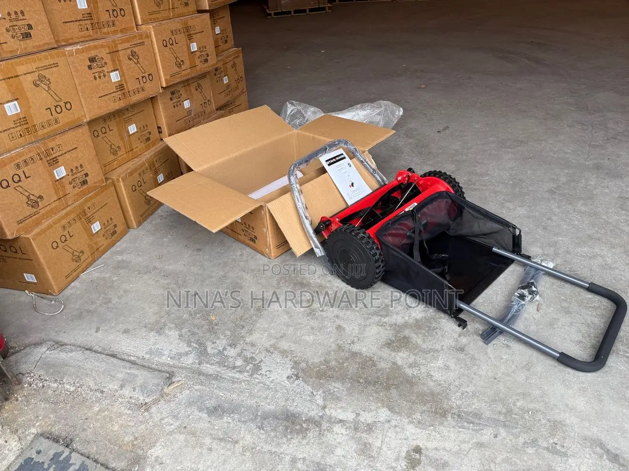 Manual Push Lawnmower/ Grass Cutter