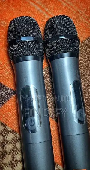 JBL Wireless Handheld
Microphone System Uhf 2 Channel