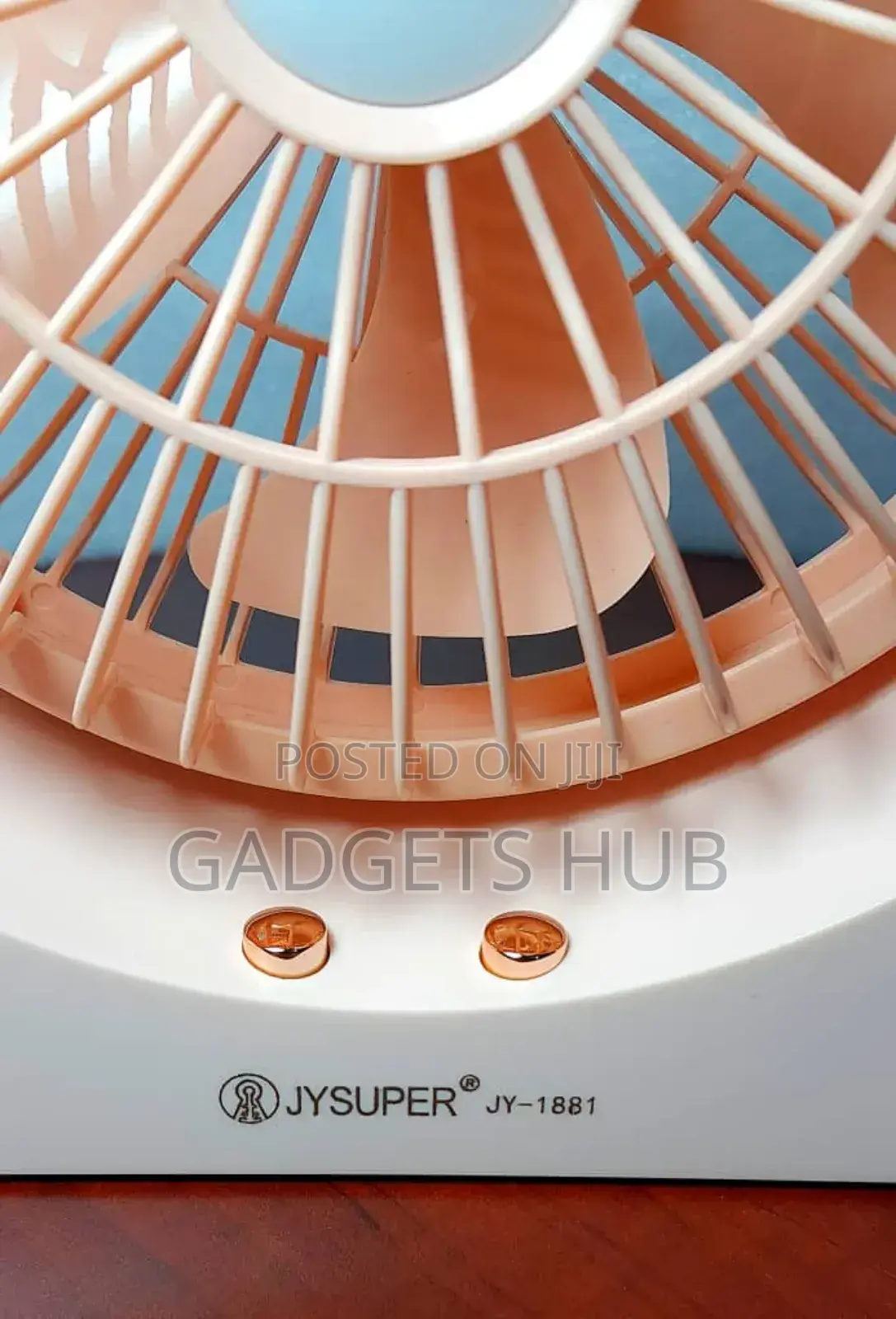 3-in-1 Battery Fan Portable Rechargeable Mini Fan
Electric