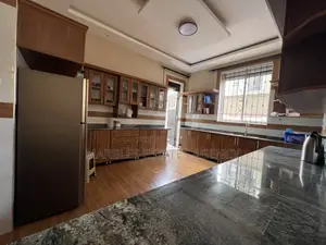 Furnished 5bdrm Villa in Kulambiro, Central Division for sale