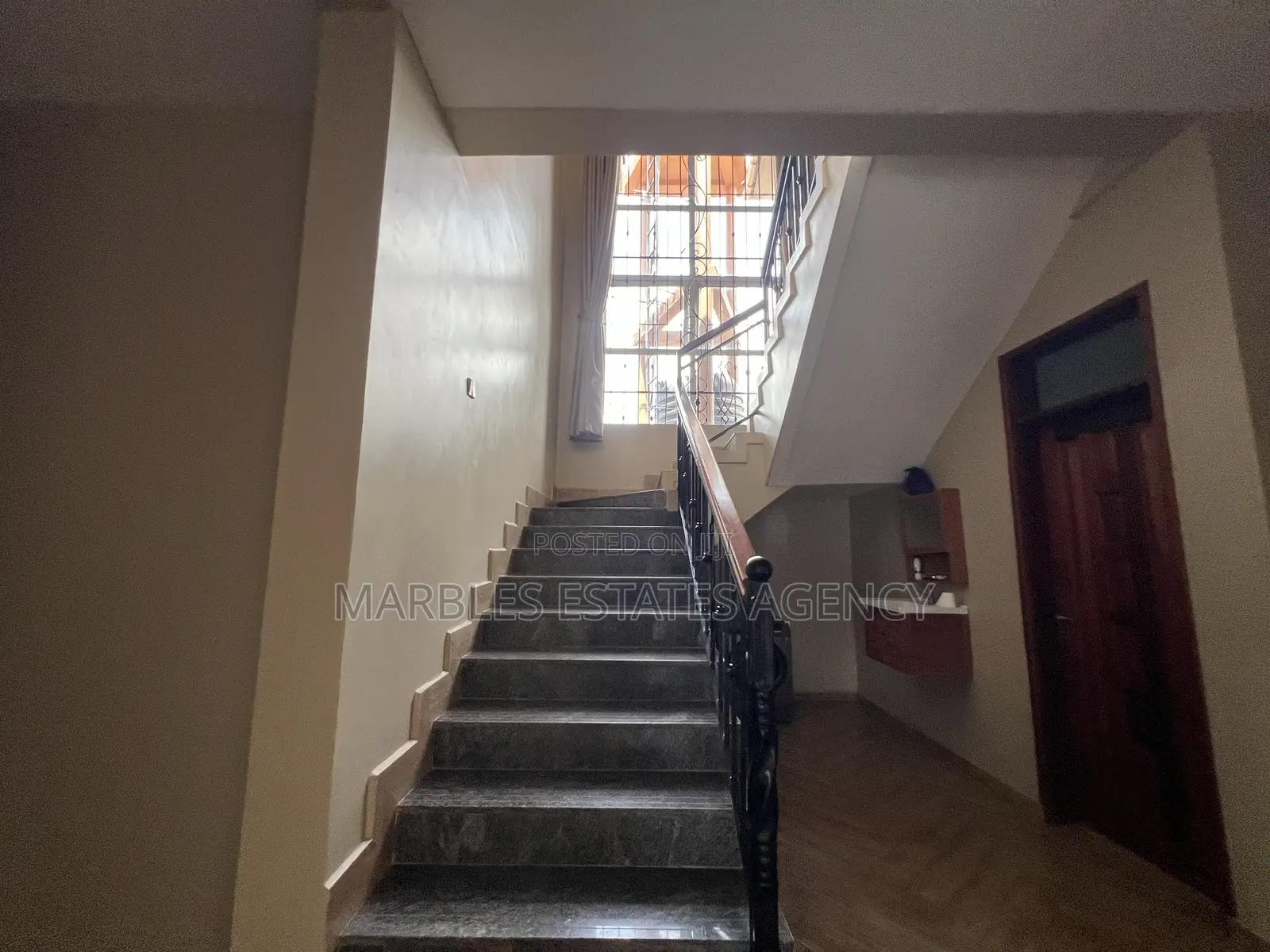 Furnished 5bdrm Villa in Kulambiro, Central Division for sale