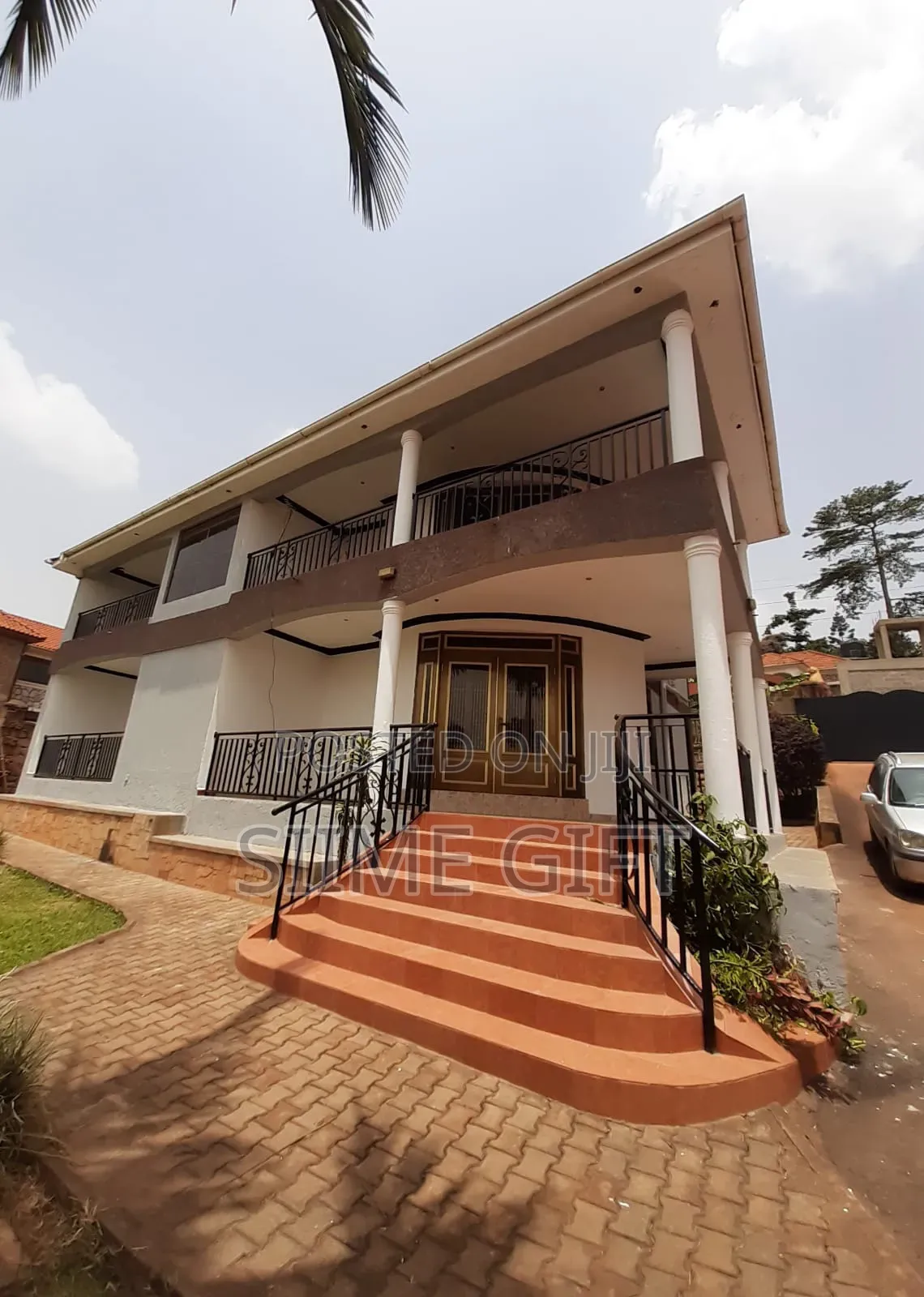 6bdrm Maisonette in Danrose Close, Central Division for sale