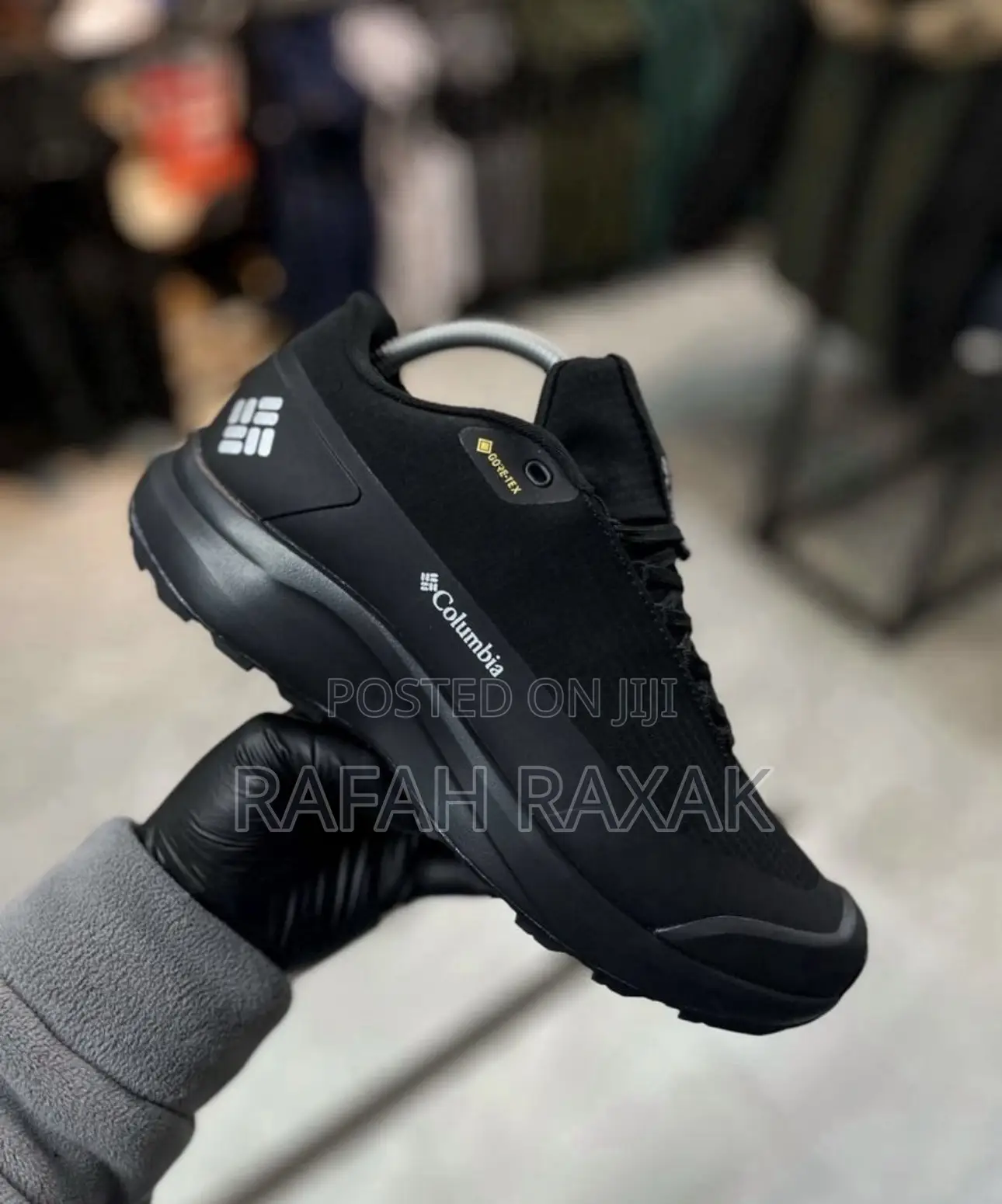 Original Black Columbia Gore-Tex Outdoor Hiking Sneakers