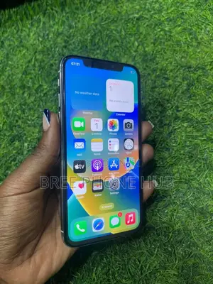 Apple iPhone X 64 GB White