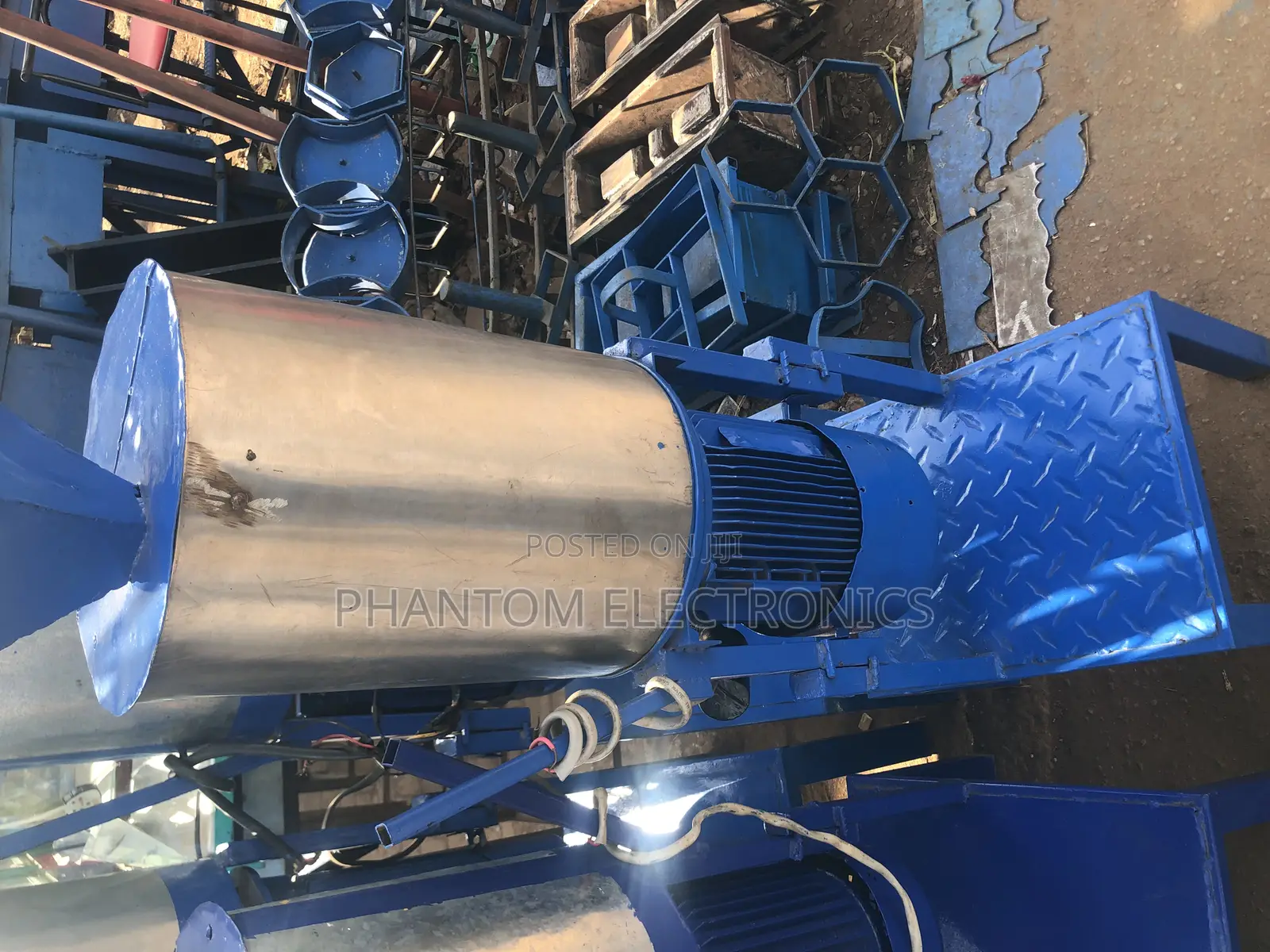 Gnuts, Odi, Kiboli Grinding and Manufacturing Machine