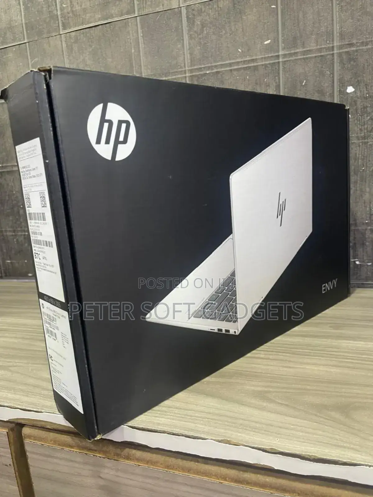 New Laptop HP Envy X360 8GB Intel Core I5 SSD 512GB