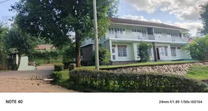 6bdrm Apartment in Fs Properties Ltd, Central Division for rent