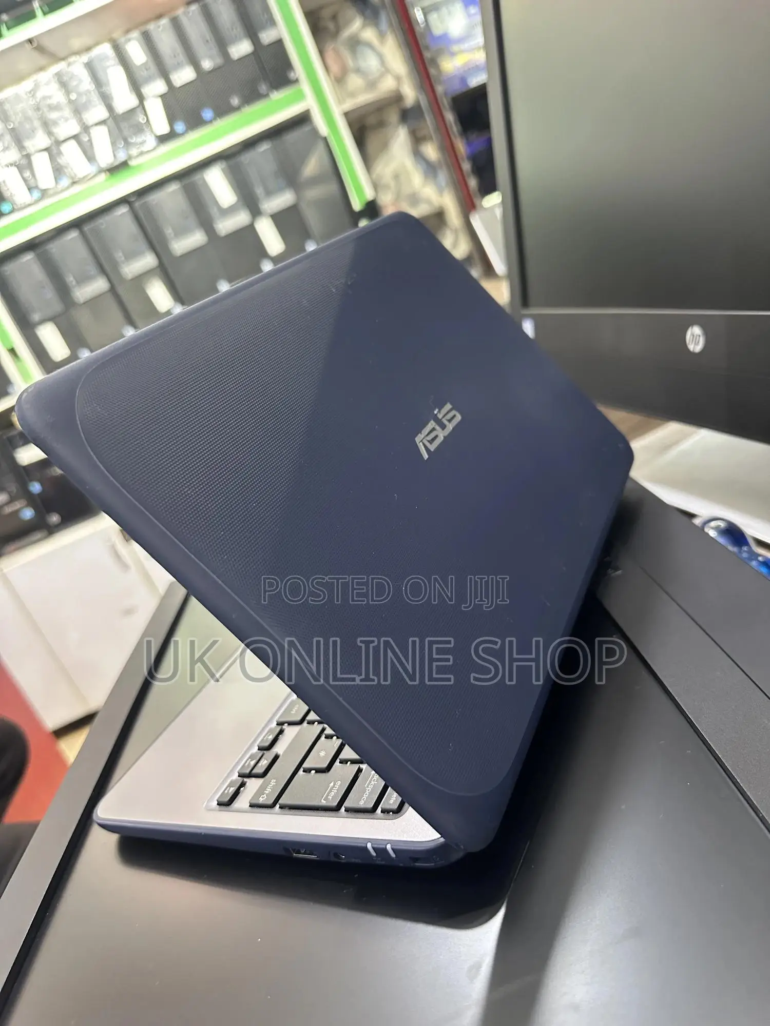 Laptop Asus VivoBook W202 4GB Intel Pentium HDD 60GB