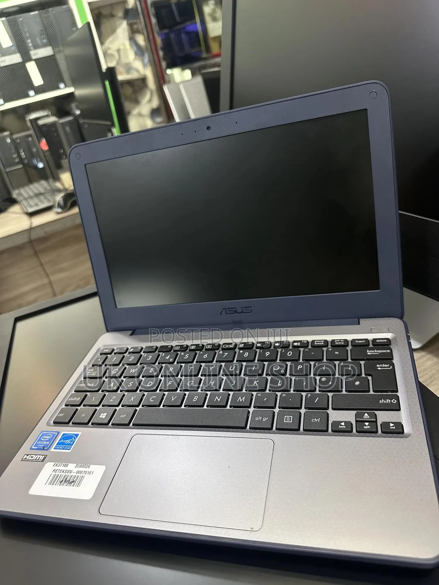 Laptop Asus VivoBook W202 4GB Intel Pentium HDD 60GB