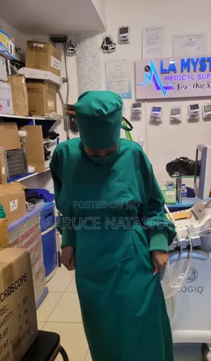 Quality Doctor's Gowns