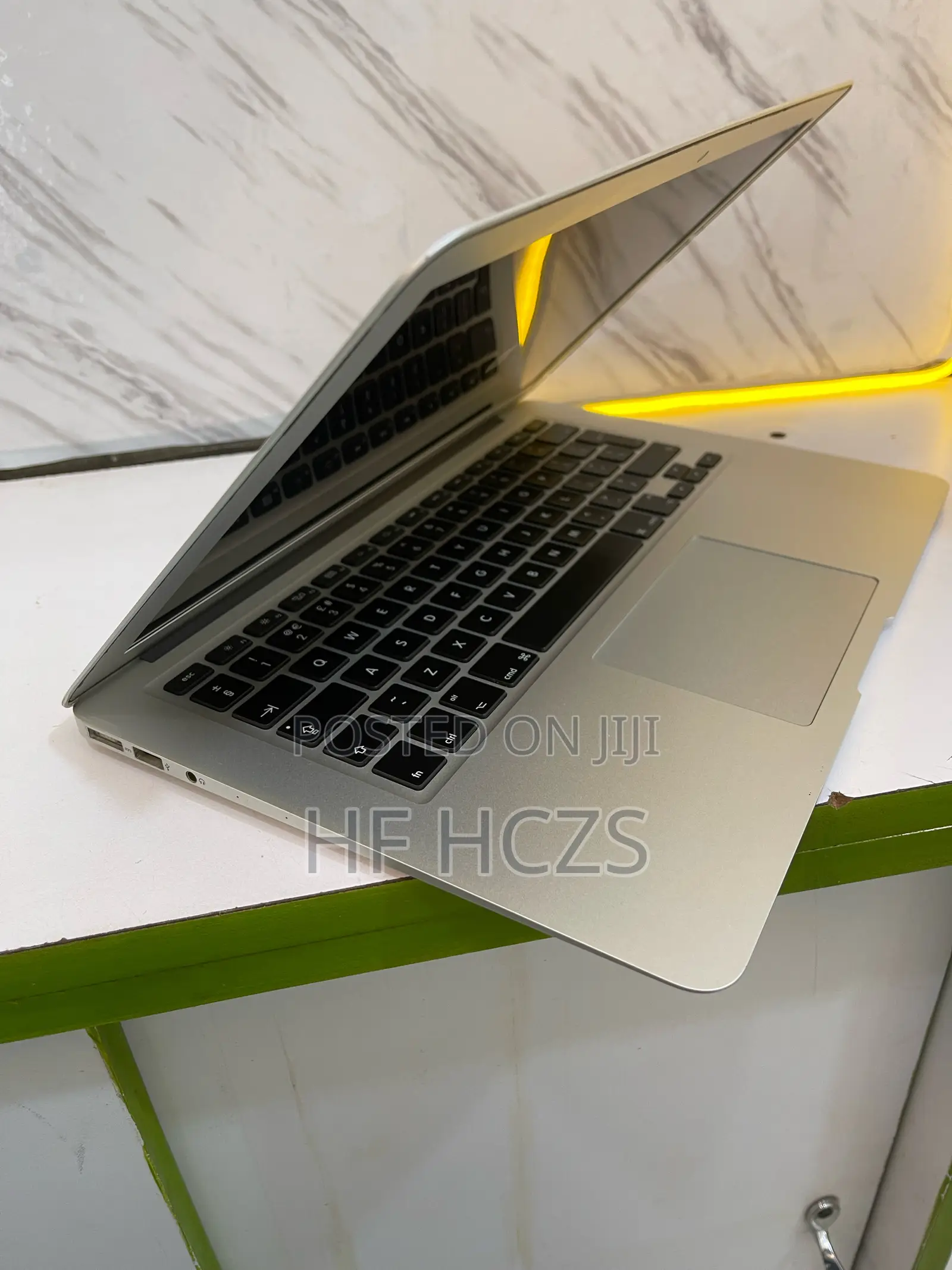 Laptop Apple MacBook Air 8GB Intel Core I5 SSD 128GB