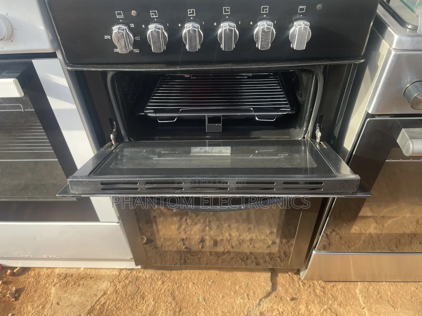 Ceramic Cooker in Good Condition