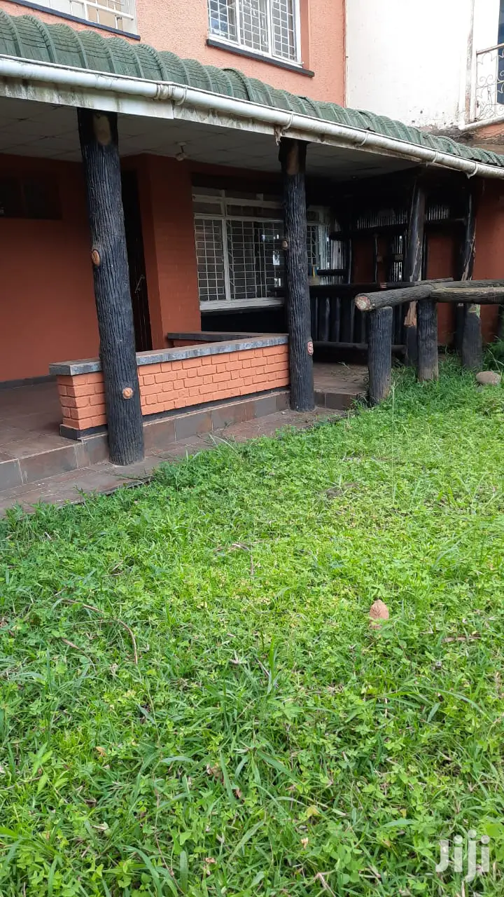 Three Bedroom House In Kololo For Rent