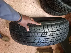 225/70r17 Dunlop Good Condition