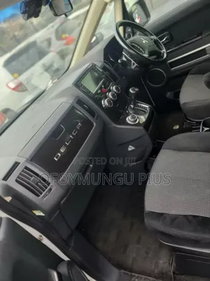 Mitsubishi Delica 2012 White