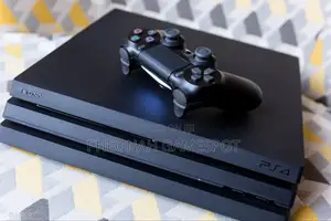 Playstation 4 Pro Jailbreaked 1tb, 25 Games 2 Controllers