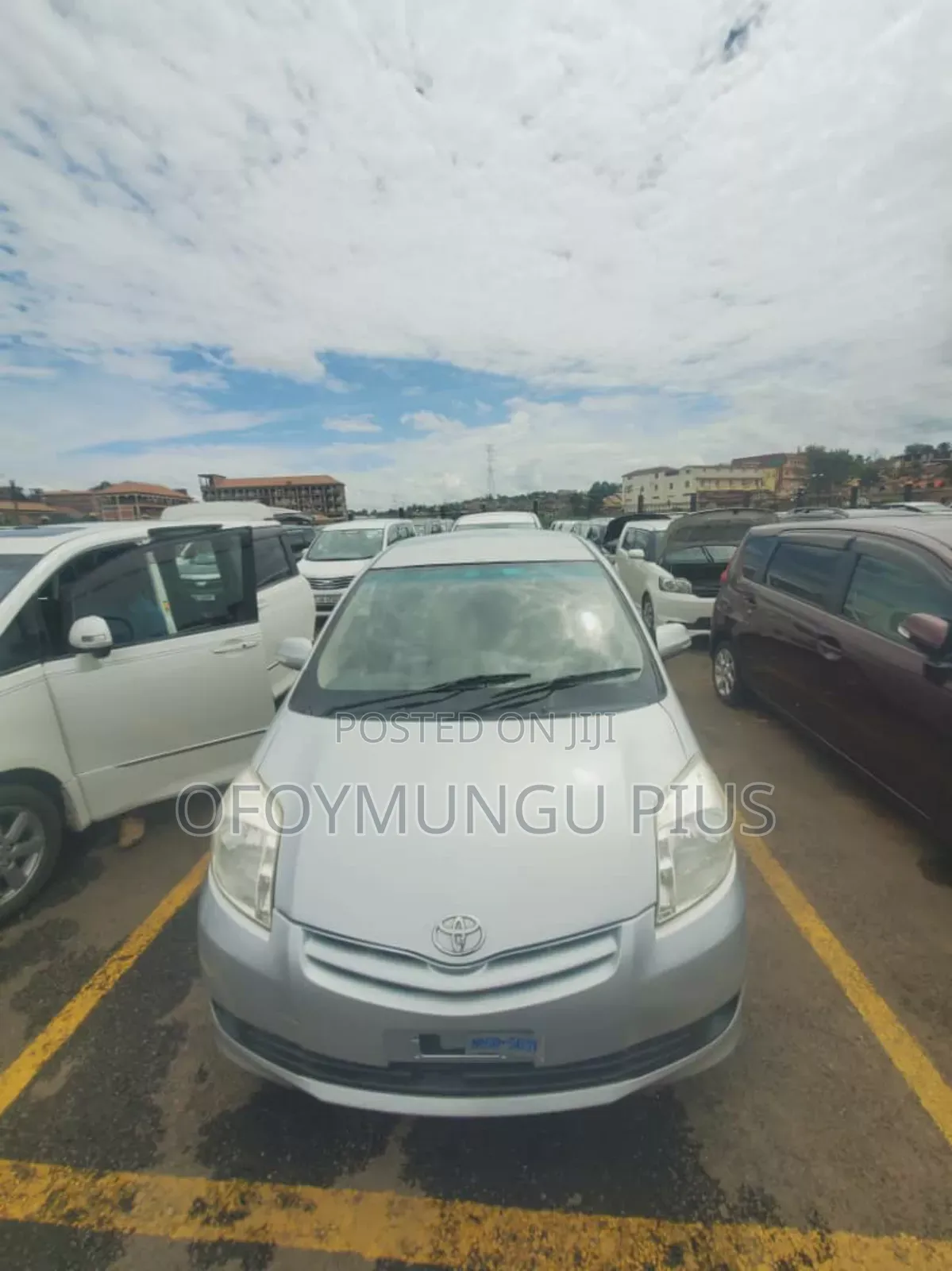 Toyota Passo Sette 2010 Silver