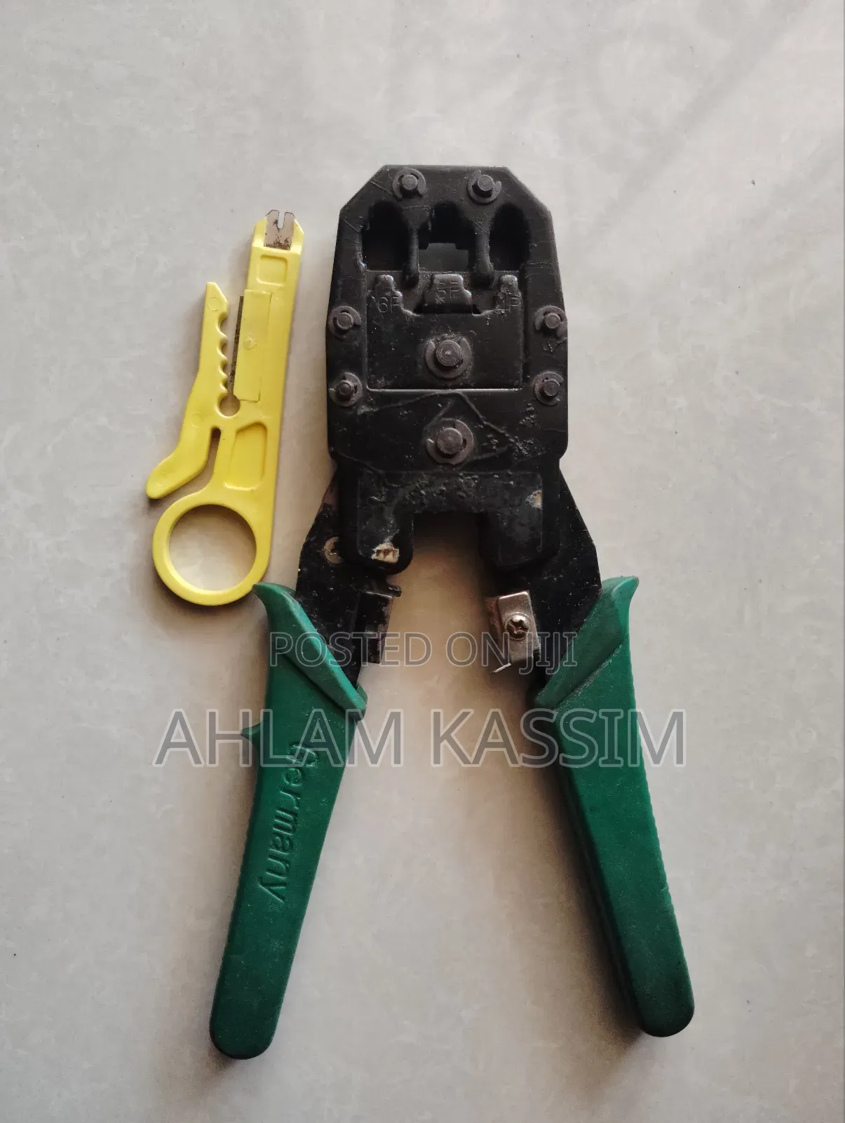 3in1 Crimping Tool for Cuts, Strips, Crimps Rj45, Rj11 Rj12