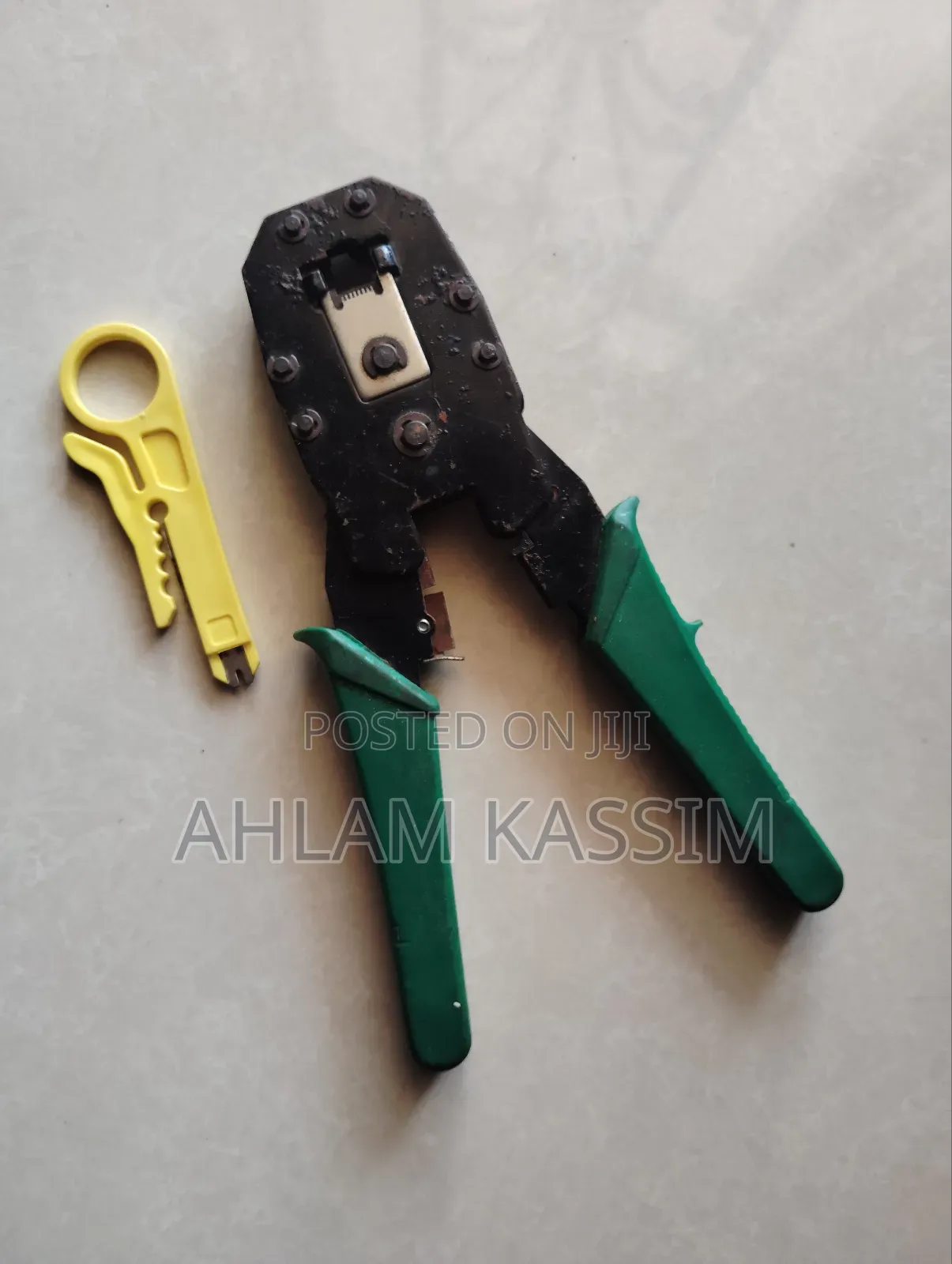 3in1 Crimping Tool for Cuts, Strips, Crimps Rj45, Rj11 Rj12