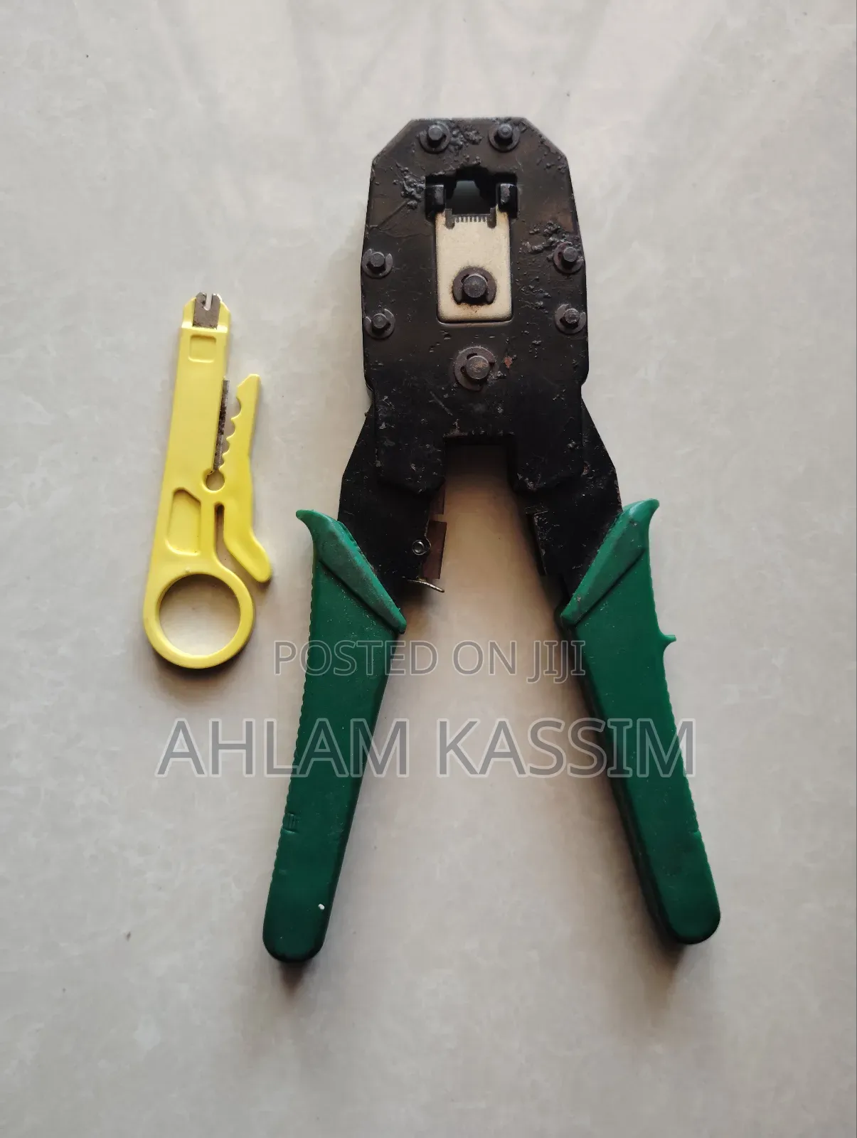 3in1 Crimping Tool for Cuts, Strips, Crimps Rj45, Rj11 Rj12