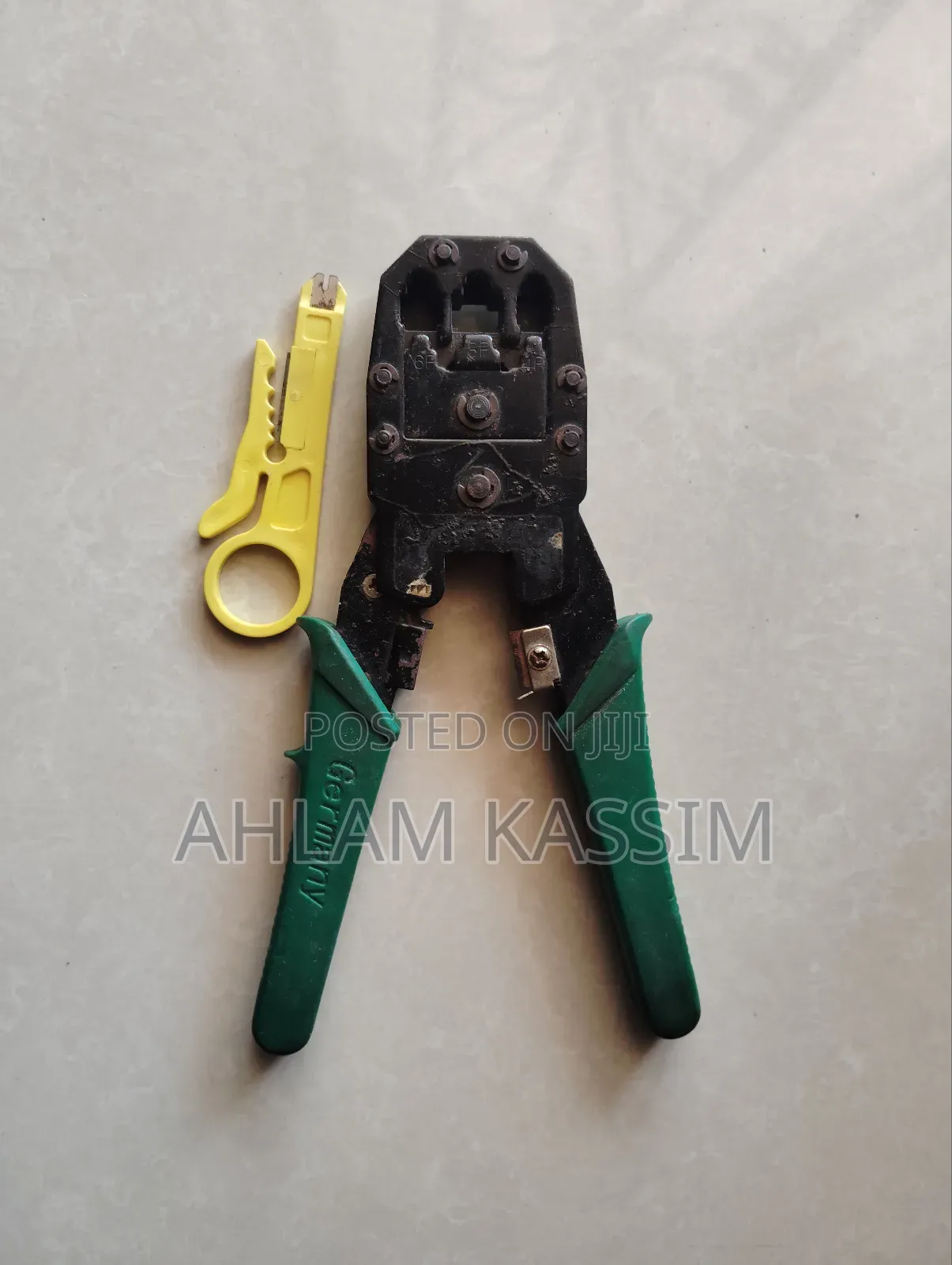 3in1 Crimping Tool for Cuts, Strips, Crimps Rj45, Rj11 Rj12