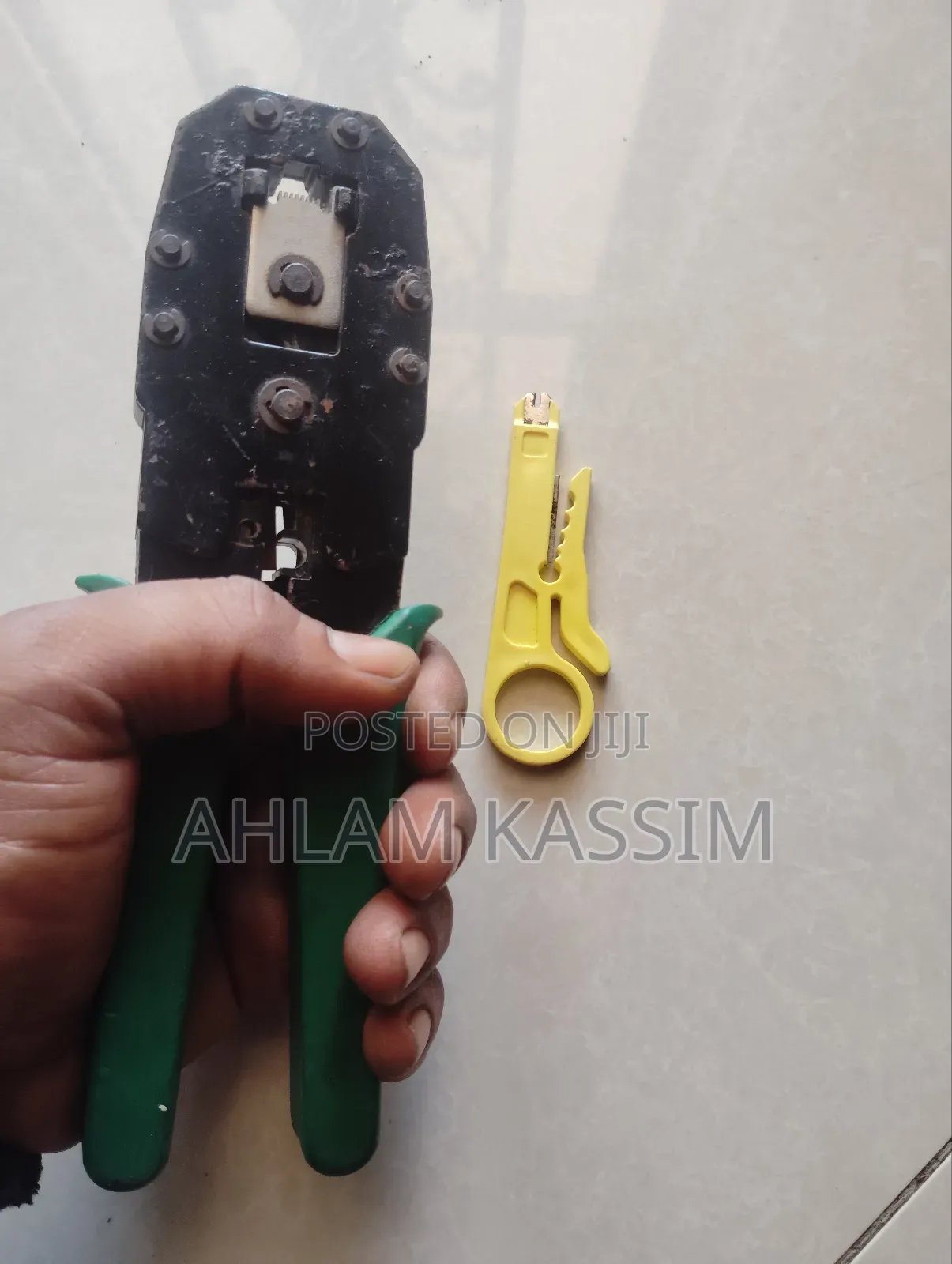 3in1 Crimping Tool for Cuts, Strips, Crimps Rj45, Rj11 Rj12
