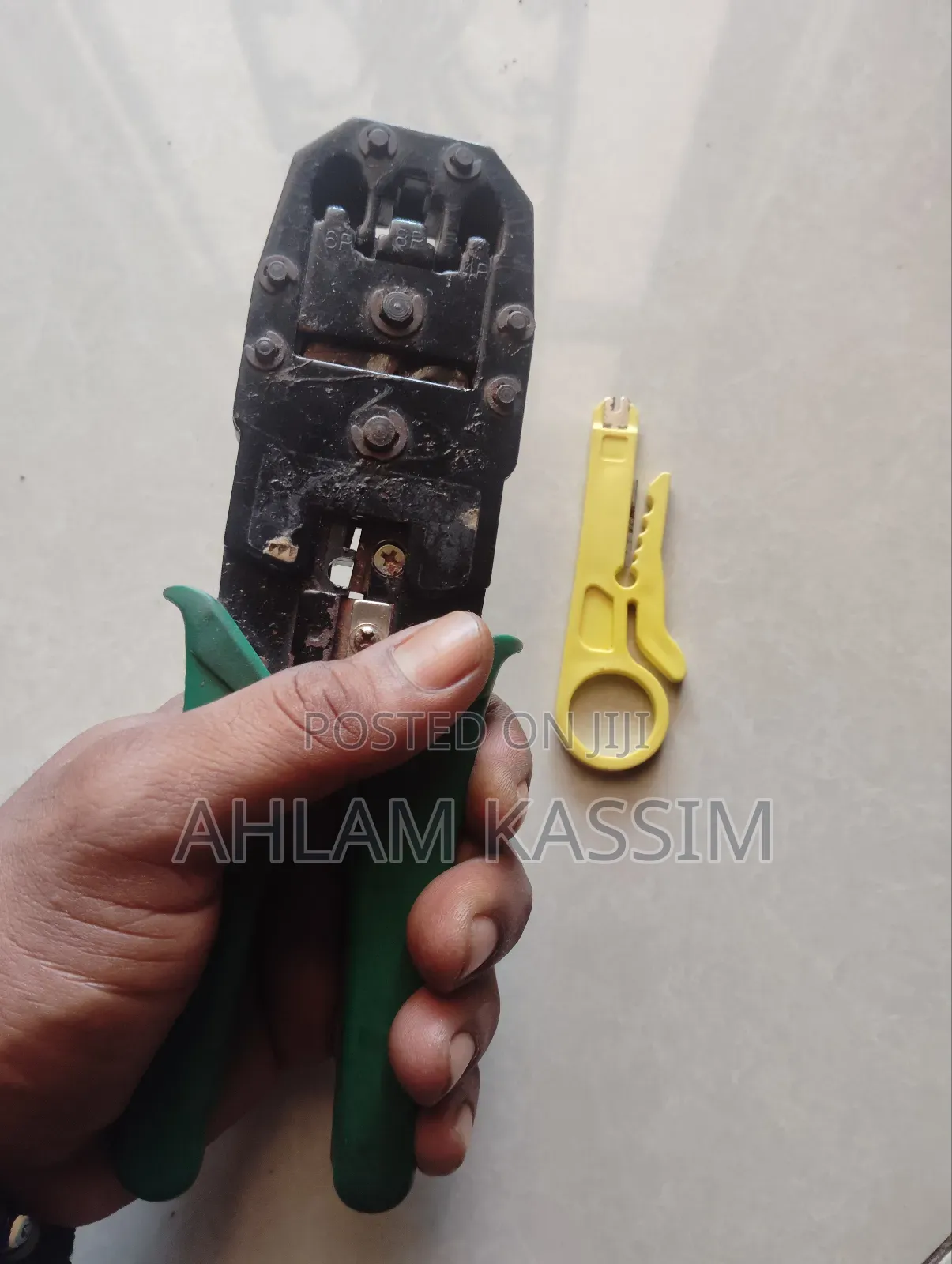 3in1 Crimping Tool for Cuts, Strips, Crimps Rj45, Rj11 Rj12