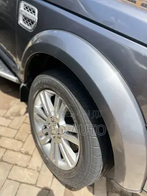 Land Rover Discovery 2015 Black