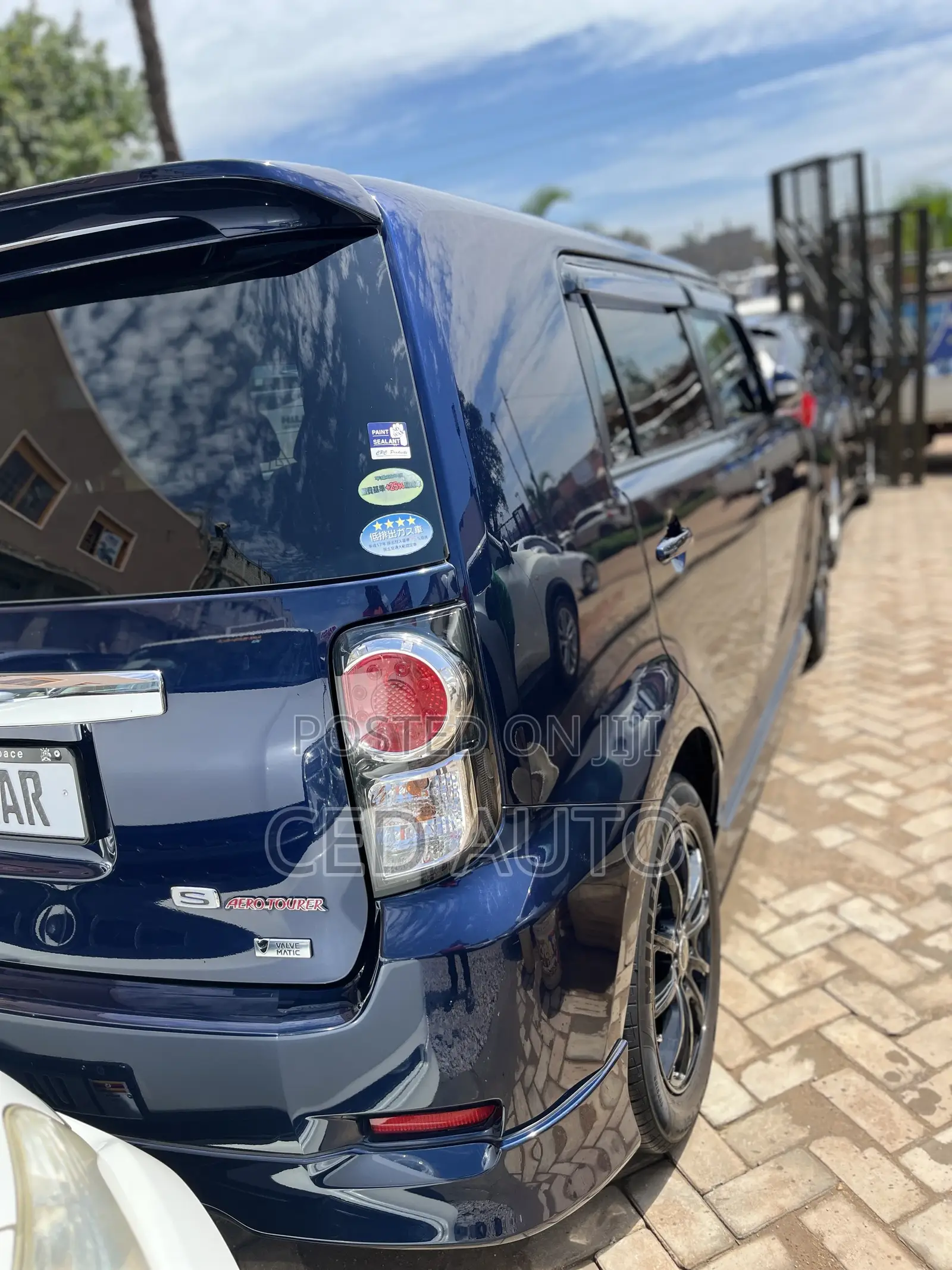 Toyota Corolla Rumion 2011 Blue